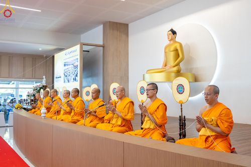 ภาพ No.148583:พิธีบุพเปตพลี, พิธีทอดผ้าป่า, พิธีไถ่ชีวิตโค 80 ตัว ให้ชีวิตสัตว์เป็นทาน ณ ศูนย์ปฎิบัติธรรมภาคใต้ อ.บางกล่ำ จ.สงขลา วันเสาร์ที่ 10 สิงหาคม พ.ศ. 2567