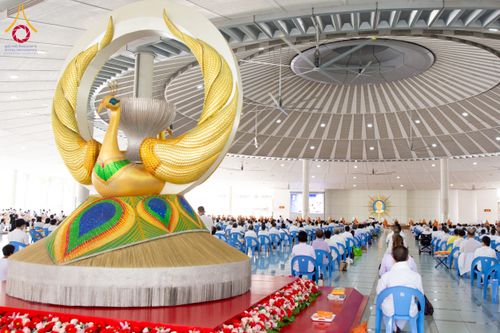 ภาพ No.129529:พิธีบุพเปตพลี ครั้งที่ 147 อุทิศบุญแด่หมู่ญาติที่ล่วงลับไปแล้ว และสืบทอดอายุพระพุทธศาสนา วันเสาร์ที่  9 มีนาคม พ.ศ. 2567 (วันพระแรม 8 ค่ำ เดือน 3) ณ หอฉันคุณยายอาจารย์ฯ วัดพระธรรมกาย จ.ปทุมธานี