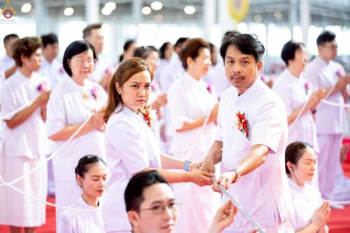 ภาพ No.247058:วันที่ 21 กันยายน พ.ศ. 2568 งานบุญวันอาทิตย์ พิธีจุดเทียนใจ ไฟนิรันด์ อนันตชัย ณ วัดพระธรรมกาย จ.ปทุมธานี