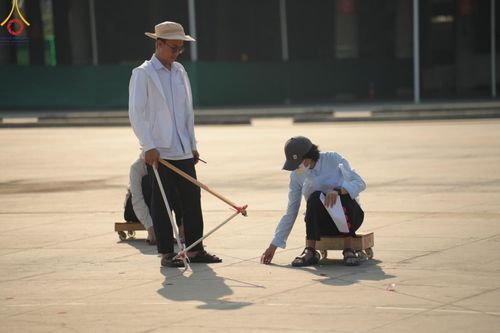 ภาพ No.120844:V.20 เป็นปลื้ม การเตรียมงาน เก็บงาน การรับบุญของเจ้าหน้าที่หน่วยงานต่างๆ เพื่อโครงการธรรมยาตรา กตัญญูบูชา มหาปูชนียาจารย์ พระมงคลเทพมุนี (สด จนฺทสโร) พระผู้ปราบมาร อนุสรณ์สถาน 7 แห่ง ปีที่ 12 ระหว่างวันที่ 2 - 31 มกราคม พ.ศ.2567