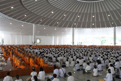 ภาพ No.3720:พิธีถวายภัตตาหารเนื่องในวันคล้ายวันละสังขารคุณยายอาจารย์ฯ 10 กันยายน พ.ศ. 2555