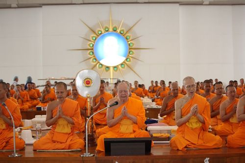 ภาพ No.3726:พิธีถวายภัตตาหารเนื่องในวันคล้ายวันละสังขารคุณยายอาจารย์ฯ 10 กันยายน พ.ศ. 2555