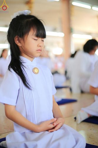 ภาพ No.200504:พิธีทอดผ้าป่าทำนุบำรุงศาสนสถาน ณ วัดรางกำหยาด ตำบลบางภาษี อำเภอบางเลน จังหวัดนครปฐม ในโครงการธรรมยาตรา กตัญญูบูชา มหาปูชนียาจารย์ พระมงคลเทพมุนี(สด จนฺทสโร) พระผู้ปราบมาร อนุสรณ์สถาน 7 แห่ง ปีที่ 13 วันที่ 22 มกราคม พ.ศ. 2568