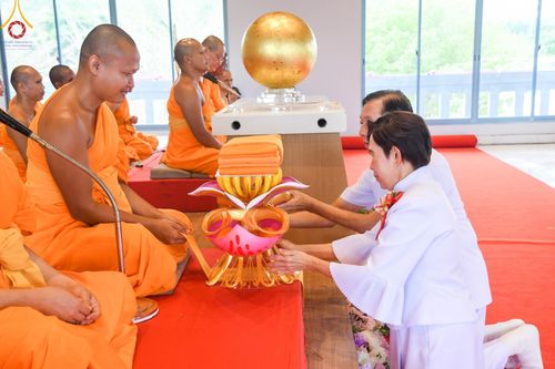 ภาพ No.96167:กฐินสามัคคี ฉลองวิหารพระมงคลเทพมุนี (สด จนฺทสโร) ณ ศูนย์ปฏิบัติธรรมภาคใต้ อ.บางกล่ำ จ.สงขลา วันที่ 19 พฤศจิกายน พ.ศ. 2566