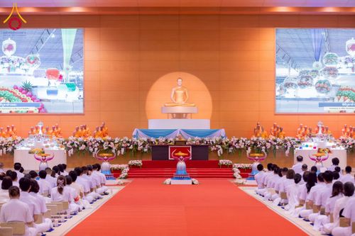 ภาพ No.277151:วันอาทิตย์ที่ 7 ธันวาคม พ.ศ. 2568 พิธีบูชาข้าวพระ ณ สภาธรรมกายสากล วัดพระธรรมกาย