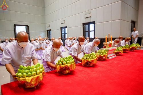 ภาพ No.112297:พิธีบรรพชาอุปสมบท โครงการอุปสมบทหมู่บูชาธรรม 115 ปี คุณยายอาจารย์ฯ, โครงการอุปสมบทหมู่ธรรมทายาท ระดับอุดมศึกษา รุ่นที่ 50 ภาคฤดูหนาว ณ โบสถ์พระไตรปิฎก วัดพระธรรมกาย จ.ปทุมธานี วันเสาร์ที่ 13 มกราคม พ.ศ. 2567