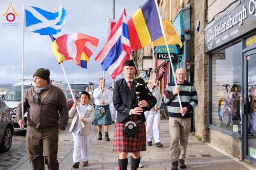 ภาพ No.172179:พิธีทอดกฐิน วัดพระธรรมกายสก็อตแลนด์ บูชาธรรม 80 ปี หลวงพ่อธัมมชโย โดยคณะศิษยานุศิษย์วัดพระธรรมกาย วันที่ 25 ตุลาคม พ.ศ. 2567
