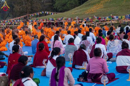 ภาพ No.132354:พิธีจุดโคมประทีปถวายเป็นพุทธบูชา ในโครงการบรรพชา 1,250 รูป ณ แดนประสูติ สวนลุมพินี ประเทศเนปาล วันที่ 17 มีนาคม พ.ศ. 2567