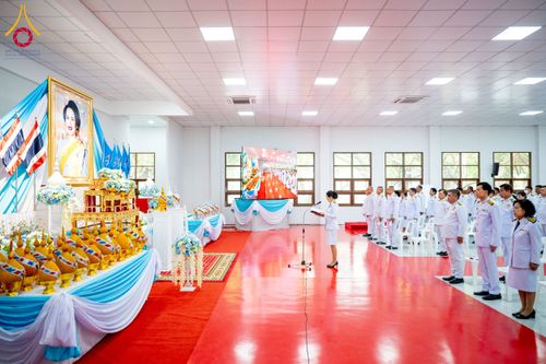 ภาพ No.237740:พิธีถวายเครื่องราชสักการะและวางพานพุ่ม และพิธีจุดเทียนถวายพระพรชัยมงคล เนื่องในโอกาสวันเฉลิมพระชนมพรรษา สมเด็จพระนางเจ้าสิริกิติ์ พระบรมราชินีนาถ พระบรมราชชนนีพันปีหลวง วันอังคารที่ 12 สิงหาคม พ.ศ. 2568  ณ อาคารปลูกศรัทธา 2 วัดพระธรรมกาย