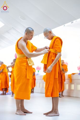 ภาพ No.277738:วันเสาร์ที่ 6 ธันวาคม พ.ศ. 2568 พิธีบรรพชาอุปสมบทและพิธีถวายบาตร โครงการอุปสมบทบูชาธรรมมหาปูชนียาจารย์ ประจำปี พ.ศ.2568 โครงการบวชพระนานาชาติ AEC และ WAB รุ่น CEO (นักบริหาร) รุ่นที่ 5 ณ มหาธรรมกายเจดีย์ วัดพระธรรมกาย