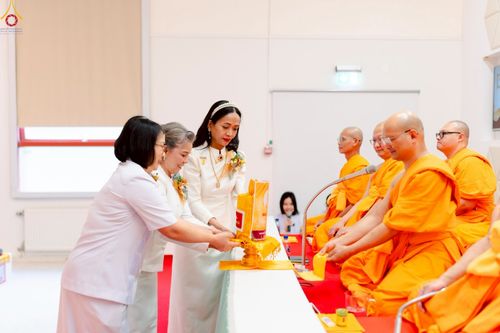 ภาพ No.260635:วันอาทิตย์ที่ 19 ตุลาคม พ.ศ. 2568 พิธีทอดกฐิน วัดพระธรรมกายสตอกโฮล์ม ประเทศสวีเดน 