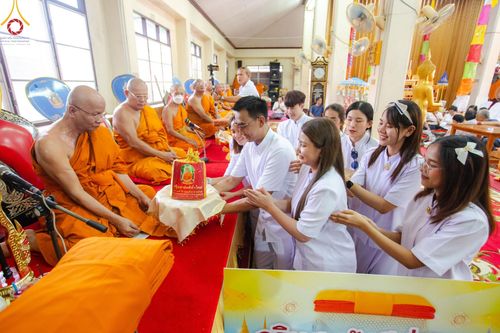 ภาพ No.165015:พิธีทอดกฐิน ณ วัดกลางเกาะระกำ ต.บ้านสร้าง อ.บางปะอิน จ.พระนครศรีอยุธยา ในโครงการกฐินสามัคคีทั่วไทย 30,000 วัด บูชาธรรม 80 ปี หลวงพ่อธัมมชโย โดยคณะศิษยานุศิษย์วัดพระธรรมกาย วันที่ 20 ตุลาคม พ.ศ. 2567