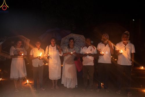 ภาพ No.141057:PhotoStory มหาศรัทธา ธรรมยาตราศรีลังกา EP.6 พิธีจุดวิสาขประทีป 6 วัด ถวายเป็น พุทธบูชา  โครงการสยาม-ลังกา ธรรมยาตรา  ฉลองเทศกาลวิสาขบูชาแห่งชาติ ศรีลังกา  บูชาธรรม 80 ปี หลวงพ่อธัมมชโย วันที่ 16 พฤษภาคม พ.ศ. 2567