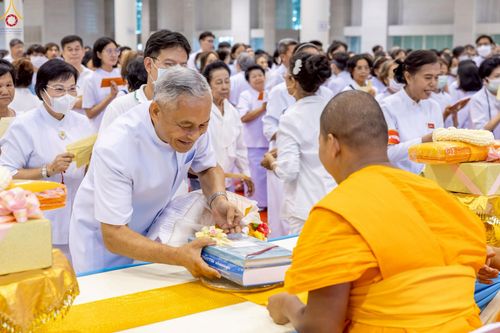 ภาพ No.228074:วันอาทิตย์ที่ 1 มิถุนายน พ.ศ. 2568 พิธีมุทิตาพระอุปสมบทอุทิศชีวิต ณ ห้องแก้วสารพัดนึก 1 วัดพระธรรมกาย