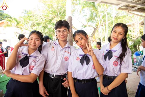 ภาพ No.103467:วันรวมพลังเด็กดี V-Star ผู้นำฟื้นฟูศีลธรรมโลก จังหวัดเชียงรายและจังหวัดพะเยา ณ ศูนย์ปฏิบัติธรรมจังหวัดเชียงราย วันที่ 2 ธันวาคม พ.ศ. 2566