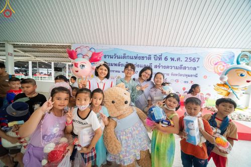 ภาพ No.111407:กิจกรรมงานวันเด็กแห่งชาติ รวมพลังเด็กเก่งและดี สร้างความดีสากล ปีที่ 6 ร่วมจัดโดย เทศบาลเมืองท่าโขลง พุทธสมาคมปทุมธานี องค์การบริหารส่วนตำบลคลองสาม ณ วัดพระธรรมกาย จ.ปทุมธานี วันที่ 13 มกราคม พ.ศ. 2567