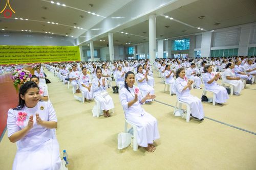 พิธีมอบโล่วัชรเกียรติยศ โครงการตอบปัญหาศีลธรรมเพื่อสันติภาพโลก (World-PEC) ต่างประเทศ ครั้งที่ 17 ณ ห้องแก้วสารพัดนึก 1 วัดพระธรรมกาย ในวันมาฆบูชา เสาร์ที่ 24 กุมภาพันธ์ พ.ศ. 2567