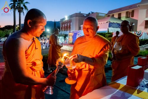 ภาพ No.225727:วันอาทิตย์ที่ 11 พฤษภาคม พ.ศ. 2568 วัดพระธรรมกายแคลิฟอร์เนีย จัดงานวิสาขบูชานานาชาติ และถวายมหาสังฆทานคณะสงฆ์ 120 รูป