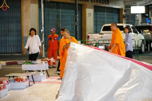 ภาพ No.126781:V.30 เต็มที่ เพื่อโคราช การเตรียมงาน ปฏิบัติงาน และเก็บงาน ของเจ้าหน้าที่หน่วยงานต่างๆ ทุกภาคส่วน เพื่อพิธีทำบุญเมืองนครราชสีมา ฉลอง 556 ปี ตักบาตรพระ 10,000 รูป ในวันเสาร์ที่ 2 มีนาคม พ.ศ.2567 ณ อนุสาวรีย์ท้าวสุรนารี จ.นครราชสีมา จัดโดย คณะสงฆ์จังหวัดนค