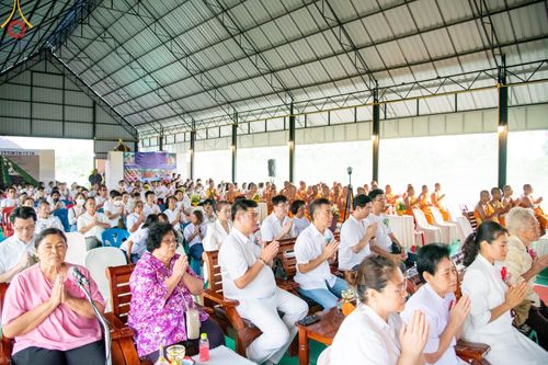 ภาพ No.92719:พิธีทอดกฐินวัดศรีวรรณวนาราม จ.ปทุมธานี และพิธีอัญเชิญพระสารีริกธาตุ วันที่ 4 พฤศจิกายน พ.ศ. 2566
