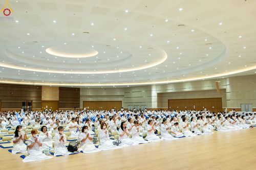 ภาพ No.90407:งานสัมมนา ผู้นำบุญยอดกัลยาณมิตร 77 จังหวัดทั่วไทย โครงการกฐินสามัคคีทั่วไทย 5,000 วัด พุทธศักราช 2566 และโครงการอุปสมบท 3,000 รูป บูชาธรรมมหาปูชนียาจารย์ ระหว่าง วันที่ 6 - 8 ตุลาคม พ.ศ. 2566 ณ จ.นครราชสีมา