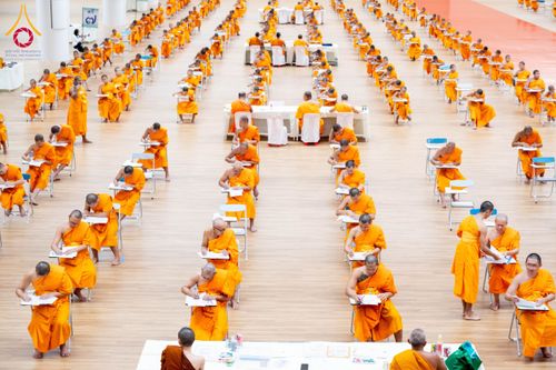 ภาพ No.161260:พิธีสอบธรรมสนามหลวงนักธรรมชั้นตรี วันที่ 11-14 ตุลาคม พ.ศ. 2567 ณ สนามสอบวัดพระธรรมกาย อ.คลองหลวง จ.ปทุมธานี