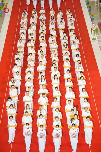 ภาพ No.134314:พิธีทอดผ้าป่าสมทบ มหาสังฆทาน 10,000 วัด ทั่วไทย วันอาทิตย์ต้นเดือนที่ 7 เมษายน พ.ศ.2567 ณ ห้องแก้วสารพัดนึก 1 สภาธรรมกายสากล  วัดพระธรรมกาย จ.ปทุมธานี