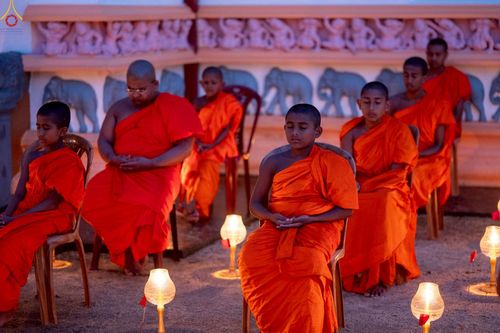 ภาพ No.229966:วันที่ 4 และ 12 พฤษภาคม พ.ศ. 2568 พิธีจุดวิสาขประทีป ถวายเป็นพุทธบูชา ณ วัดสุภัทรารามา มหาวิหาร เมืองบาดุลลา ประเทศศรีลังกา