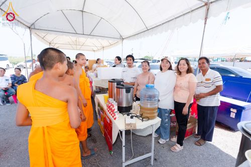ภาพ No.174035:พิธีทอดกฐิน ศูนย์เบญจธรรม จ.ปทุมธานี ในโครงการกฐินสามัคคีทั่วไทย 30,000 วัด บูชาธรรม 80 ปี หลวงพ่อธัมมชโย โดยคณะศิษยานุศิษย์วัดพระธรรมกาย วันที่ 11 พฤศจิกายน พ.ศ. 2567