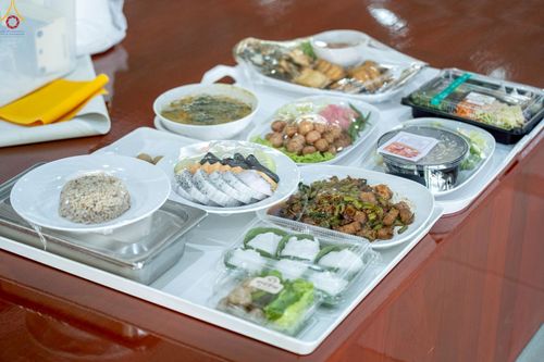 ภาพ No.237965:วันเสาร์ที่ 9 สิงหาคม พ.ศ. 2568 (วันพระ ขึ้น 15 ค่ำ เดือน 9) พิธีบุพเปตพลี ครั้งที่ 168 ร่วมอุทิศบุญแด่หมู่ญาติที่ล่วงลับไปแล้ว และสืบทอดอายุพระพุทธศาสนา ณ หอฉันคุณยายอาจารย์ฯ วัดพระธรรมกาย