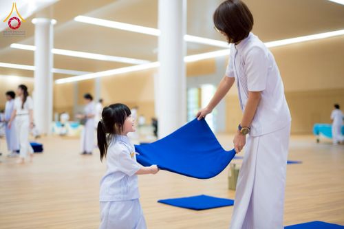 ภาพ No.270613:วันอาทิตย์ที่ 16 พฤศจิกายน พ.ศ. 2568 ถวายกองทุนโครงการอุปสมบทหมู่ 3,000 รูปทั่วไทย  รุ่นบูชาธรรมมหาปูชนียาจารย์ ณ ห้องแก้วสารพัดนึก 2 สภาธรรมกายสากล วัดพระธรรมกาย