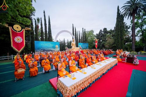 ภาพ No.138265:วิสาขบูชานานาชาติ วัดพระธรรมกายแคลิฟอร์เนีย ประเทศสหรัฐอเมริกา วันพุธที่ 22 พฤษภาคม พ.ศ. 2567