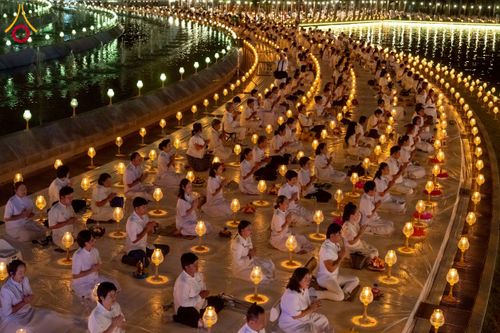 ภาพ No.266308:วันพุธที่ 5 พฤศจิกายน พ.ศ. 2568 (วันพระ ขึ้น 15 ค่ำ เดือน 12) พิธีลอยกระทงธรรม  ณ สระมหาเศรษฐีทะเลบุญ มหาวิหารพระมงคลเทพมุนี วัดพระธรรมกาย จ.ปทุมธานี