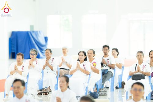 ภาพ No.238619:วันอาทิตย์ที่ 17 สิงหาคม พ.ศ. 2568 พิธีทอดผ้าป่าบำรุงศูนย์อบรมเยาวชนนครปฐม ครบรอบ 14 ปี และพิธีปลูกต้นไม้รอบสระเศรษฐี ณ ศูนย์อบรมเยาวชนนครปฐม