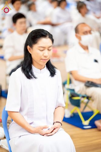 ภาพ No.239578:วันอาทิตย์ที่ 17 สิงหาคม พ.ศ. 2568 พิธีถวายคิลานเภสัช และอุปกรณ์ทางการแพทย์ แด่คณะสงฆ์ เนื่องในวันธรรมชัย ณ ห้องแก้วสารพัดนึก 2 สภาธรรมกายสากล วัดพระธรรมกาย