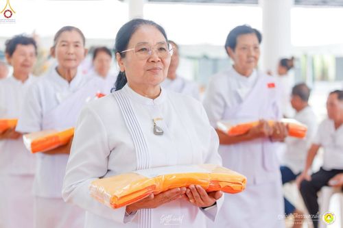 ภาพ No.248450:วันที่ 26-28 กันยายน พ.ศ. 2568 โครงการอบรมอุบาสกแก้ว อุบาสิกาแก้ว รุ่นที่ 3 ผู้แทนทอดกฐินสามัคคีทั่วไทย 30,000 วัด บูชาธรรม 81 ปี หลวงพ่อธัมมชโย ณ ศูนย์ปฏิบัติธรรมสวนผึ้ง จ.ราชบุรี