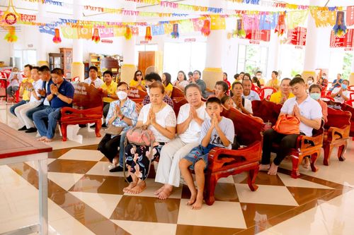 ภาพ No.163167:โครงการกฐินสามัคคีทั่วไทย 30,000 วัด บูชาธรรม 80 ปี หลวงพ่อธัมมชโย โดย คณะศิษยานุศิษย์วัดพระธรรมกาย ณ วัดยางตลาด อ.คลองเขื่อน จ.ฉะเชิงเทรา วันที่ 19 ตุลาคม พ.ศ. 2567