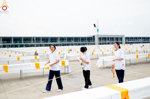 ภาพ No.218392:วันที่ 14-15 เมษายน พ.ศ. 2568 การเตรียมงานเครื่องเสียง , การเตรียมงานติดผ้ารับประเคน , การเตรียมงานเครื่องนอนพระสังฆาธิการ , การเตรียมงานจุดนั่งสาธุชน , การเตรียมงานถุงน้ำถ่วงน้ำหนักโต๊ะ , การเตรียมงานภาชนะฉันภัตตาหาร เพื่องานวันคุ้มครองโลก 22 เมษายน พ.ศ