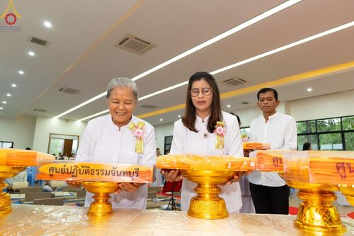 ภาพ No.162918:โครงการกฐินสามัคคีทั่วไทย 30,000 วัด บูชาธรรม 80 ปี หลวงพ่อธัมมชโย โดย คณะศิษยานุศิษย์วัดพระธรรมกาย ณ ศูนย์ปฎิบัติธรรมจันทบุรี วันที่ 18 ตุลาคม พ.ศ. 2567