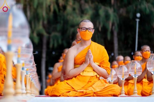 ภาพ No.107127:พิธีจุดประทีปถวายเป็นพุทธบูชา และบูชาธรรมมหาปูชนียาจารย์ ในโครงการธรรมยาตรากตัญญูบูชา มหาปูชนียาจารย์ พระมงคลเทพมุนี(สด จนฺทสโร) พระผู้ปราบมาร  อนุสรณ์สถาน 7 แห่ง ปีที่ 12  วันที่ 6 มกราคม พ.ศ. 2567 ณ อนุสรณ์สถานมหาวิหารพระมงคลเทพมุนี อ.สองพี่น้อง จ.สุพร