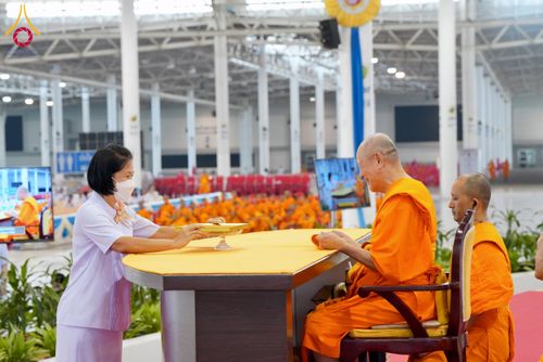 ภาพ No.127080:พิธีมอบใบประกาศเกียรติคุณองค์กรนานาชาติ และหน่วยงานที่ชักชวนคนร่วมโครงการนั่งสมาธิเพื่อสันติภาพโลกมากที่สุด วันอาทิตย์ที่ 1 มีนาคม พ.ศ. 2567 ณ สภาธรรมกายสากล วัดพระธรรมกาย