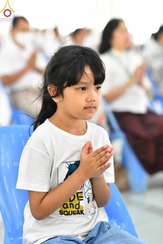 ภาพ No.182350:พิธีถวายภัตตาหารเมนูสวรรค์ "เพื่อการบรรลุธรรม" วันเสาร์ที่ 14 ธันวาคม พ.ศ. 2567 ณ หอฉันคุณยายอาจารย์ฯ วัดพระธรรมกาย