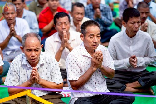 ภาพ No.257517:วันที่ 17 ตุลาคม พ.ศ. 2568 พิธีทอดกฐินสมทบวัดกัลยาณมิตรต่างประเทศ  บูชาธรรม 81 ปี หลวงพ่อธัมมชโย ณ ศูนย์ปฏิบัติธรรมไมตรีปูร์ เมืองคาร์การชารี ประเทศบังกลาเทศ 