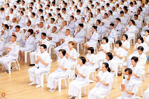 ภาพ No.234930:พิธีเจริญพระพุทธมนต์ ปฎิบัติธรรมเจริญสมาธิภาวนา และพิธีทำบุญตักบาตร เพื่อถวายเป็นพระราชกุศลแด่พระบาทสมเด็จพระวชิรเกล้าเจ้าอยู่หัว เนื่องในโอกาสวันเฉลิมพระชนมพรรษา 28 กรกฎาคม พ.ศ. 2568 ณ ห้องแก้วสารพัดนึก 2 วัดพระธรรมกาย อ.คลองหลวง จ.ปทุมธานี