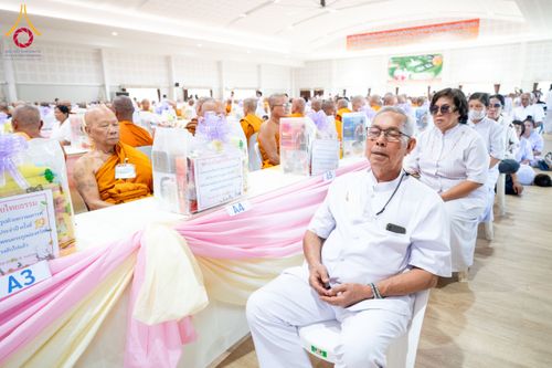 ภาพ No.149440:พิธีทักษิณานุปทานแด่บรรพชนตระกูลผ่องสวัสดิ์ และหมู่ญาติที่ล่วงลับไปแล้ว ประจำปี ครั้งที่ 19 วันพฤหัสบดีที่ 22 สิงหาคม พ.ศ. 2567 ณ พระมหาเจดีย์ทัตตชีโว ศูนย์อบรมเยาวชนกาญจนบุรี