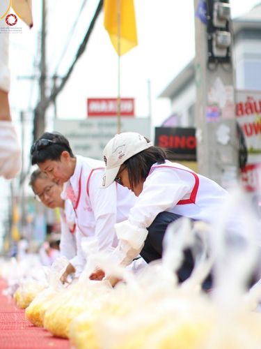 ภาพ No.121356:V.21 ลุยต่อ การเตรียมงาน เก็บงาน การรับบุญของเจ้าหน้าที่หน่วยงานต่างๆ เพื่อโครงการธรรมยาตรา กตัญญูบูชามหาปูชนียาจารย์ พระมงคลเทพมุนี (สด จนฺทสโร) พระผู้ปราบมาร อนุสรณ์สถาน 7 แห่ง ปีที่ 12 ระหว่างวันที่ 2 - 31 มกราคม พ.ศ.2567