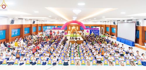 ภาพ No.106628:วันรวมพลังเด็กดี V-star ผู้นำฟื้นฟูศีลธรรมโลก จังหวัดสมุทรสาคร วันพฤหัสบดีที่ 28 ธันวาคม พ.ศ. 2566 ณ โรงเรียนสมุทรสาครวิทยาลัย อำเภอเมือง จังหวัดสมุทรสาคร