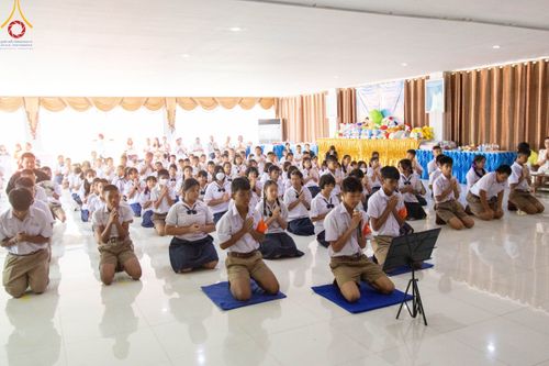 ภาพ No.104910:วันรวมพลังเด็กดี V-star ผู้นำฟื้นฟูศีลธรรมโลก จังหวัดกำแพงเพชร ณ ศูนย์ปฏิบัติธรรมกำแพงเพชร ในอุปถัมภ์พระพรหมวชิรปัญญาจารย์ วันที่ 22 ธันวาคม พ.ศ. 2566