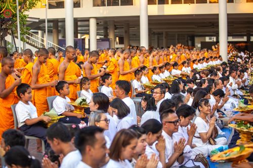 ภาพ No.132910:พิธีตัดปอยผม โครงการหน่อแก้วเปรียญธรรม รุ่นที่ 12 ณ ค่ายจองแชมป์ หมู่กฏิสามเณรเปรียญธรรม วัดพระธรรมกาย วันอาทิตย์ที่ 31 มีนาคม พ.ศ. 2567