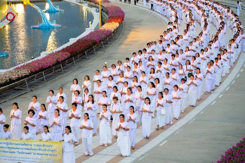 ภาพ No.224224:วันที่ 3-5 พฤษภาคม พ.ศ. 2568  กิจวัตร-กิจกรรมโครงการปฏิบัติธรรมอบรมศีลธรรม “บวชอุบาสิกาแก้ว” ถวายเป็นพระราชกุศล แด่พระบาทสมเด็จพระเจ้าอยู่หัว เนื่องในโอกาสมหามงคล “วันฉัตรมงคล” ณ วัดพระธรรมกาย อ.คลองหลวง จ.ปทุมธานี